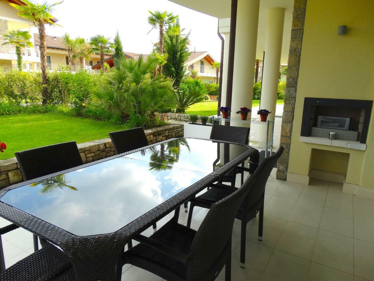 Phoenix Garda Hills Сирмионе Экстерьер фото
