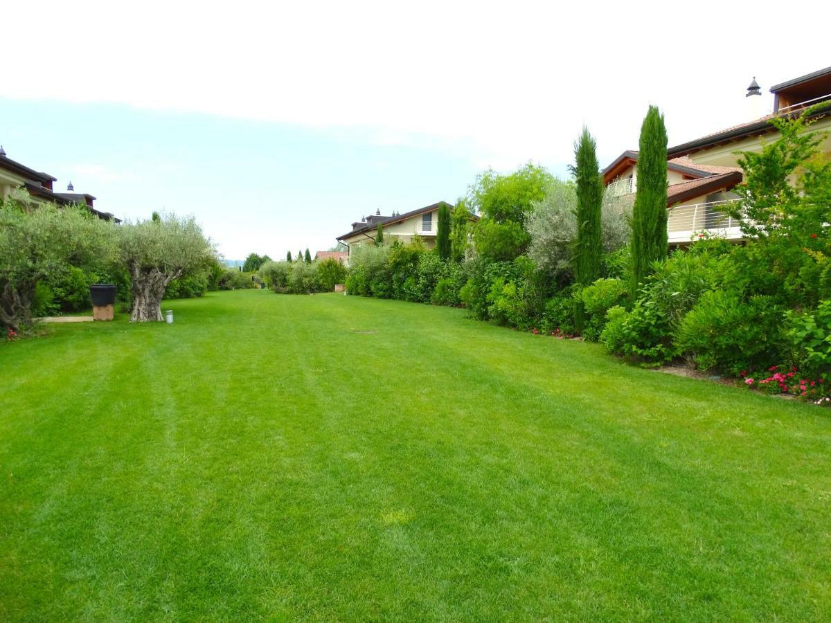 Phoenix Garda Hills Сирмионе Экстерьер фото