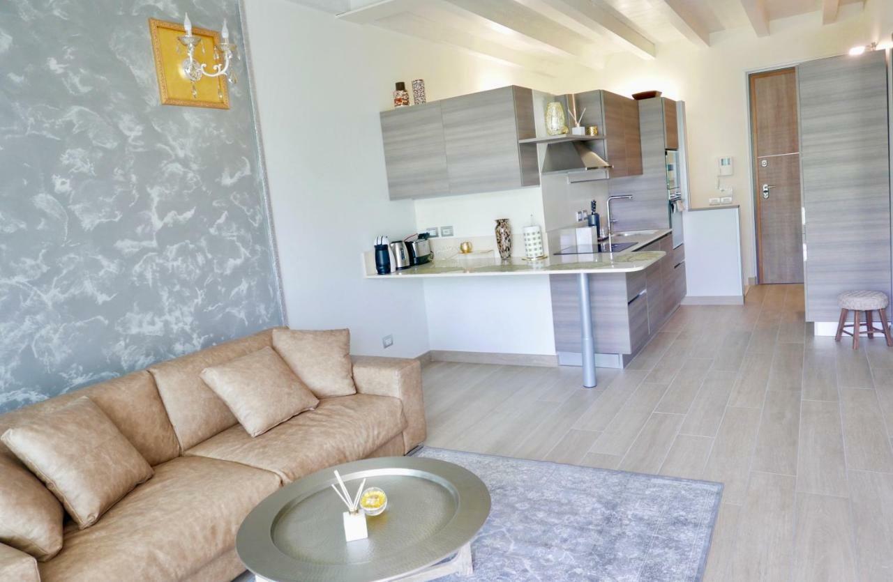 Phoenix Garda Hills Сирмионе Экстерьер фото