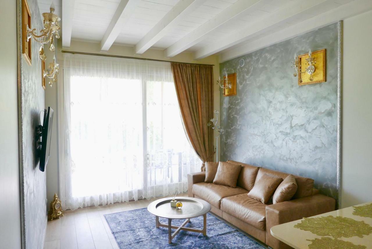 Phoenix Garda Hills Сирмионе Экстерьер фото