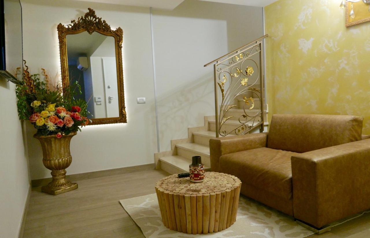 Phoenix Garda Hills Сирмионе Экстерьер фото